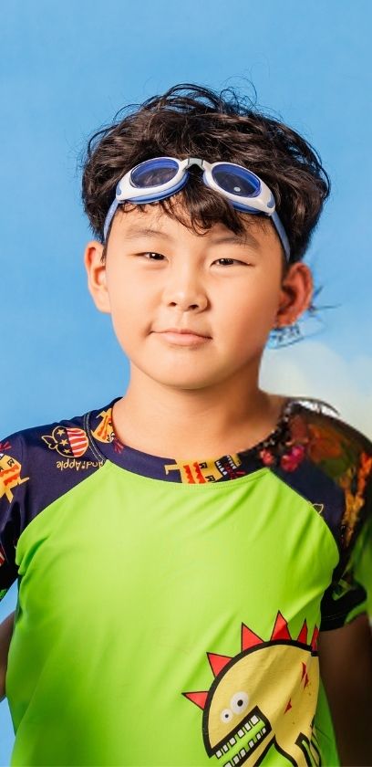 kinh boi tre em olane